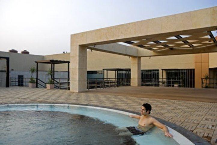 Galaxy Hotel & Spa Ґурґаон Екстер'єр фото