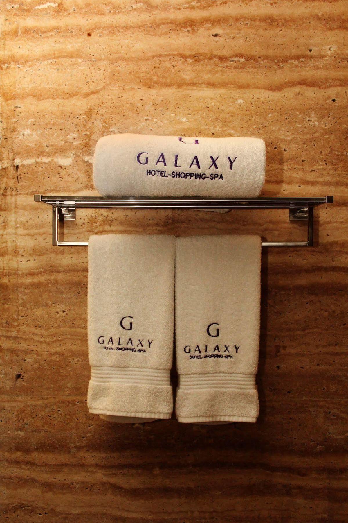 Galaxy Hotel & Spa Ґурґаон Екстер'єр фото